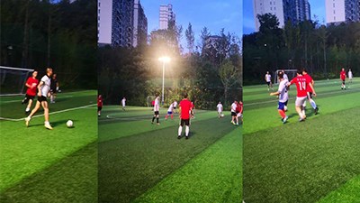 夜晚，岳陽珍珠山公園熱鬧不斷！咋回事？