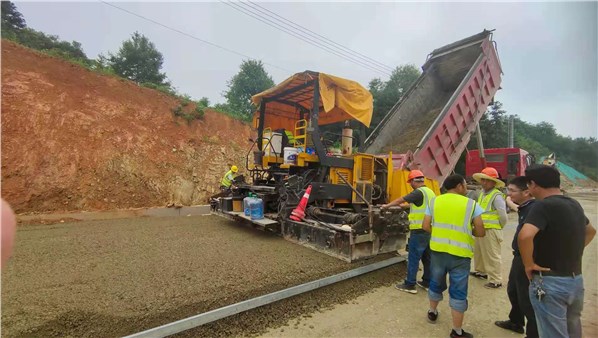 重磅消息！G353岳陽(yáng)東站至三荷機(jī)場(chǎng)快速通道9月底開放交通