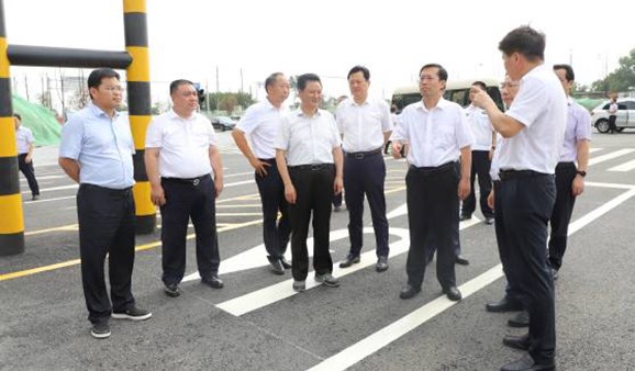 市委書記王一鷗調(diào)研公司西環(huán)線項目建設(shè)