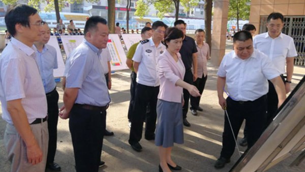 市委副書記、市長李愛武調(diào)研朝陽小學(xué) 智慧停車場項目