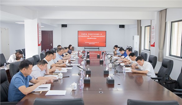 李建華調(diào)研重點(diǎn)項(xiàng)目建設(shè)情況并開展“守牢政府債務(wù)風(fēng)險(xiǎn)底線”主題調(diào)研座談會